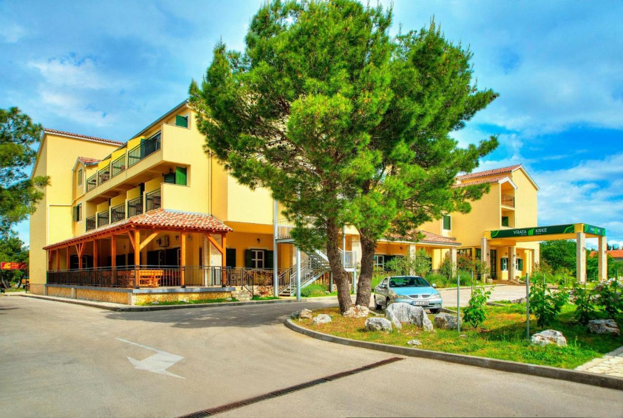 Hotel Vrata Krke Lozovac Exterior foto